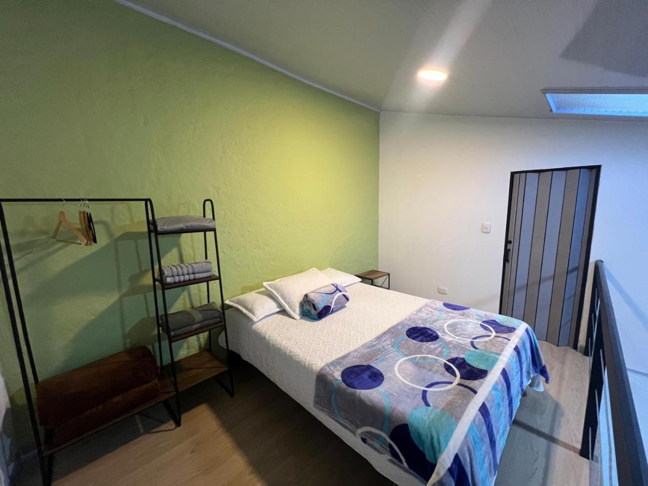 Apartaestudios Las Astromelias Σαλέντο Εξωτερικό φωτογραφία
