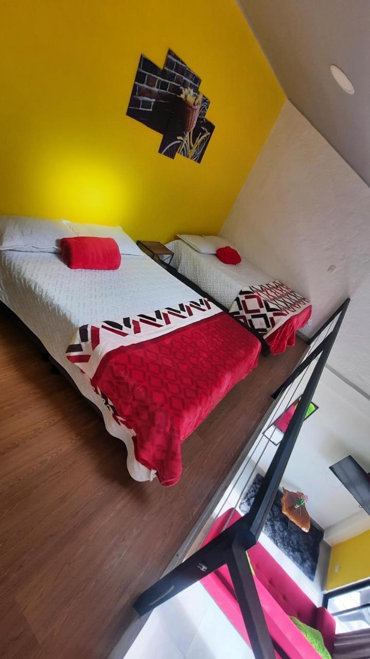 Apartaestudios Las Astromelias Σαλέντο Εξωτερικό φωτογραφία